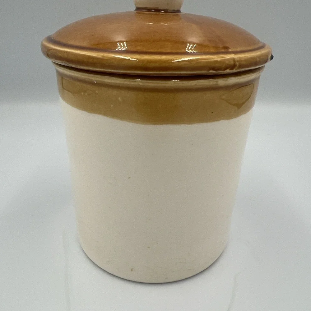 Vintage Glazed Ceramic Tea Canister‎ White Floral Blue Brown Lid Cabin Cottage